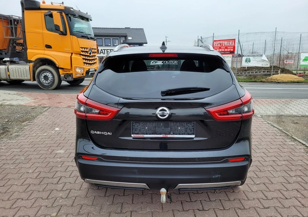 Nissan Qashqai cena 65500 przebieg: 151000, rok produkcji 2018 z Kamienna Góra małe 172
